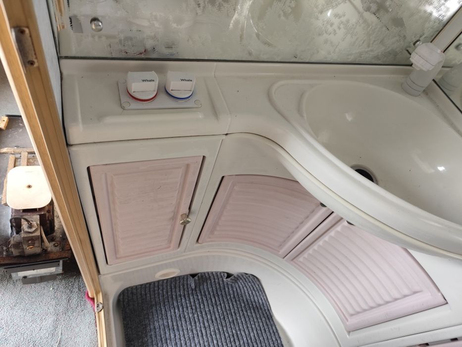 Vând sau schimb Rulotă