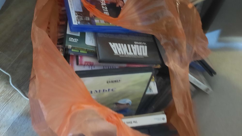 Дисковод новый YAMAHA CD-R-RW