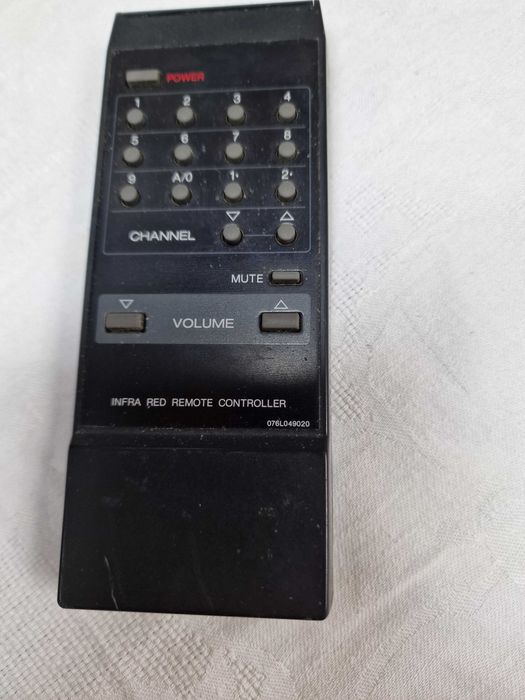 Продавам дистанционно за ORION 076L049020, телевизор