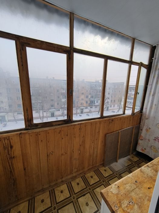 Продам 3- комнатную квартиру на Ауэзова 44