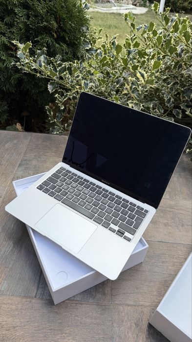 MacBook Air M1 , Iphone 13 256 gb , Apple Watch S7