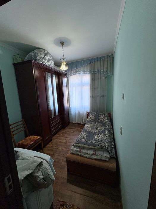 !! Уй сотилади 3хонали !!