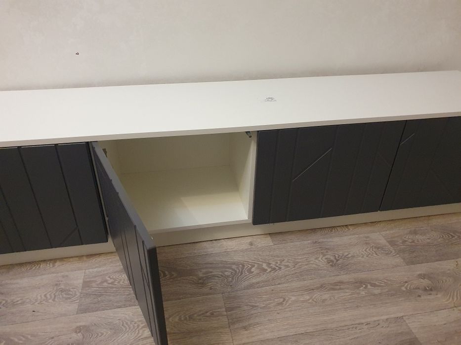 Продаю TV - тумбу