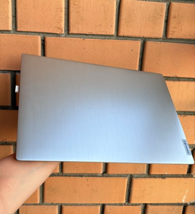 Ноутбук Lenovo IdeaPad 3 15ADA05