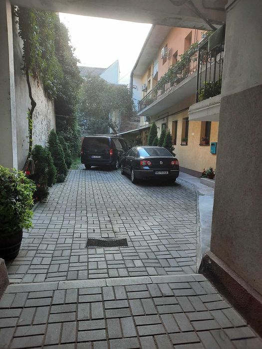 Vand apartament 3 camere ultracentral