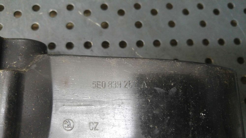 Opritor usa stanga spate skoda octavia 3 5e3 nl3 nr3 5e0839267a