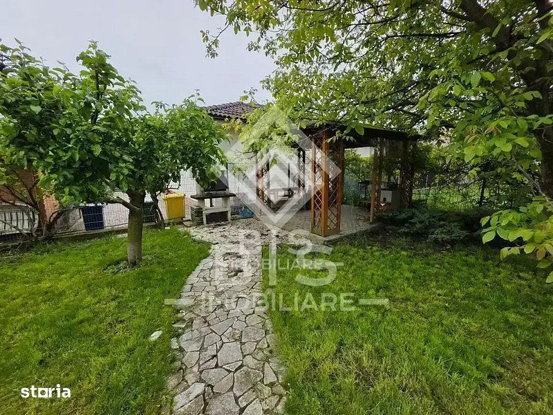 Vilă cu grădină 1200 mp, Unirea - Alegerea Perfectă pentru Famili
