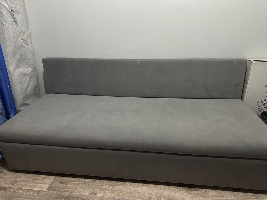 Продам практичный диван