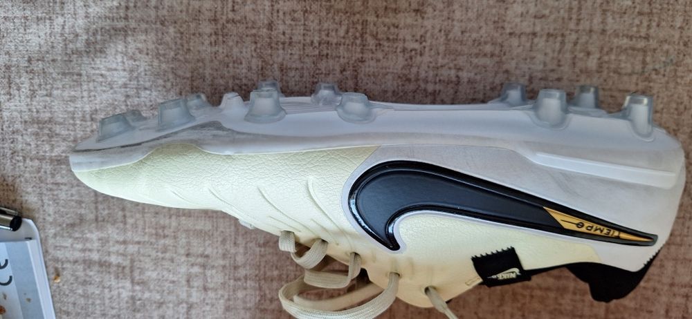 Nike Tiempo Legend 10 Pro AG
Nike Tie