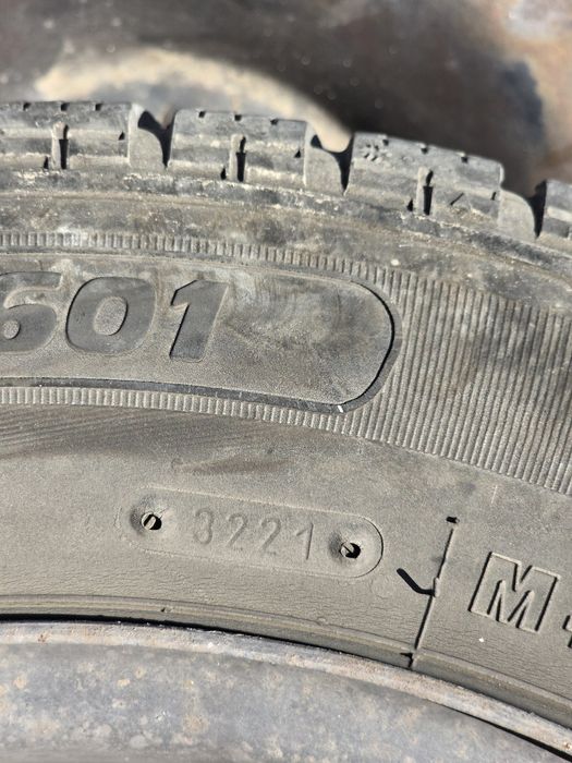 ЗИМНИ ГУМИ М+S  175//65  R14 дот2021