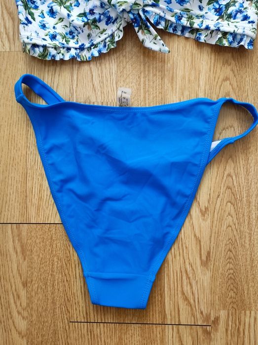 Нов Бански от две части