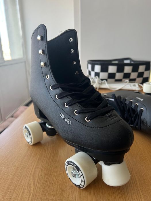 Role cu 4 roti in condiție perfecta