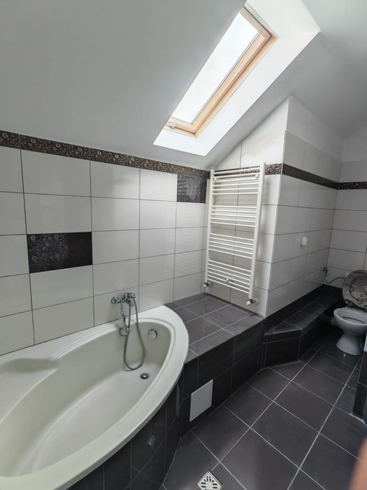 Inchiriez Casa P+E,  3 camere Cristesti zona Materom