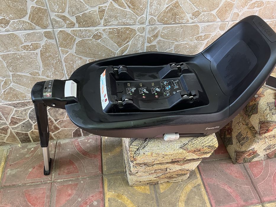 Scaun auto Maxi Cosi 2WayPearl + baza Isofix
