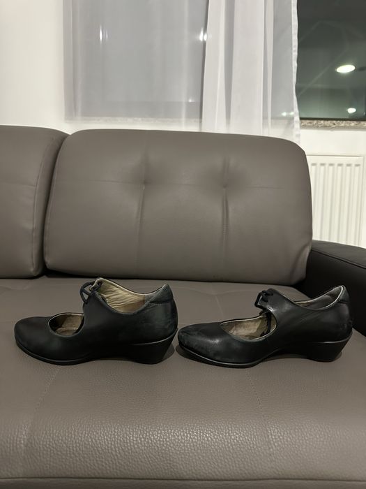 Сандали или открытая обувь на платформе от Ecco