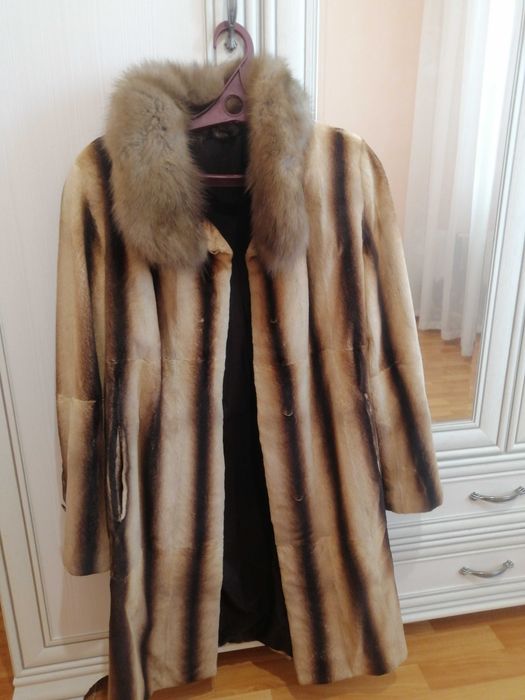 Продаётся оригинальная Шуба