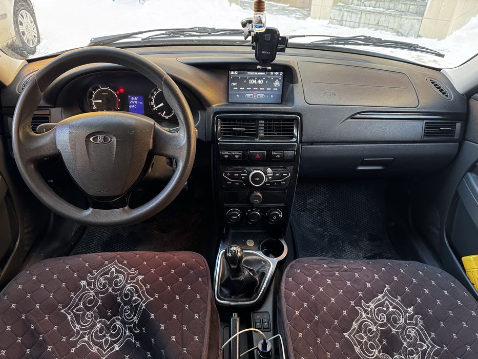 Priora легковой автомобиль