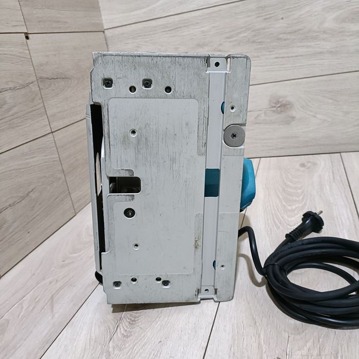 Fierastrau Circular cu plonjare Makita. SP 6000