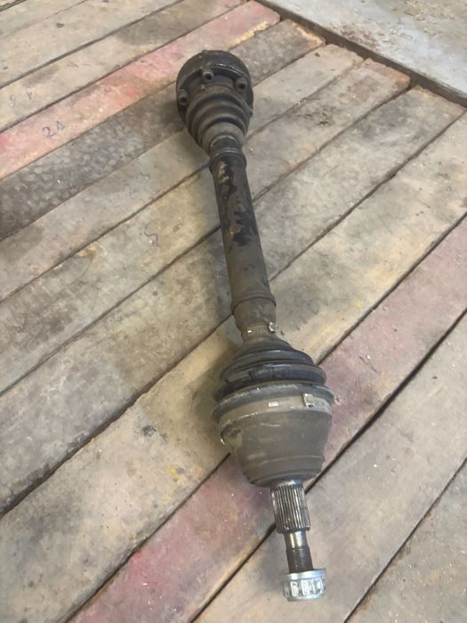Полуоска с карето за Ауди С-3 2003г