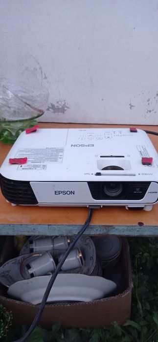 Кинопроектор , EPSON