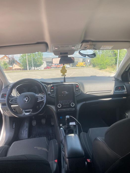 Vând Renault megane 4