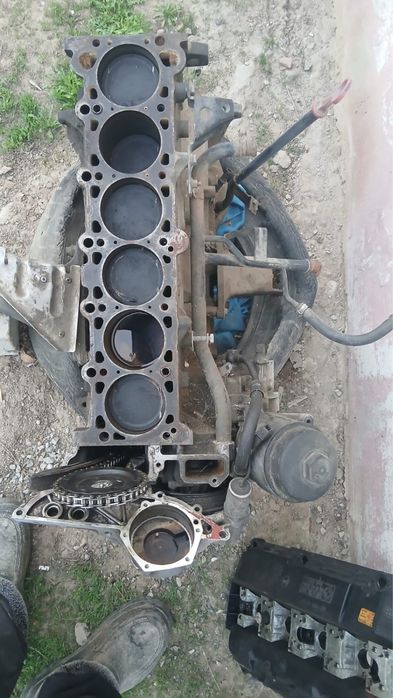 Блок двс бмв об. 2.8 чугун