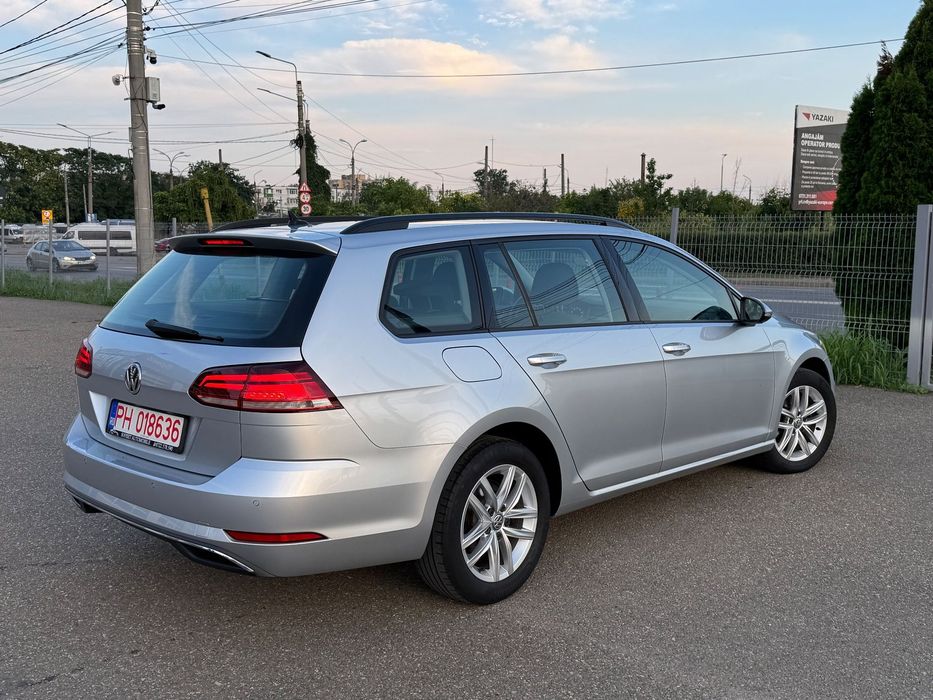 Volkswagen Golf 2.0 TDI SCR DSG Comfortline, An model 2020, import,150 CP diesel