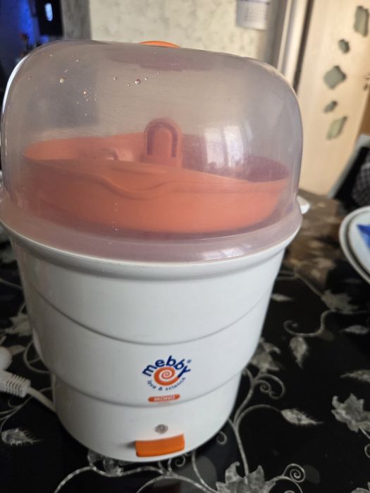 Стерилизатор за бебешки шишета