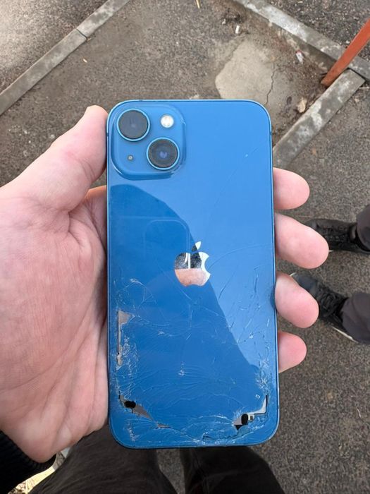 Айфон 13 128гб акб75