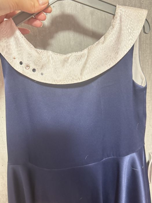 Продам платье рост 134