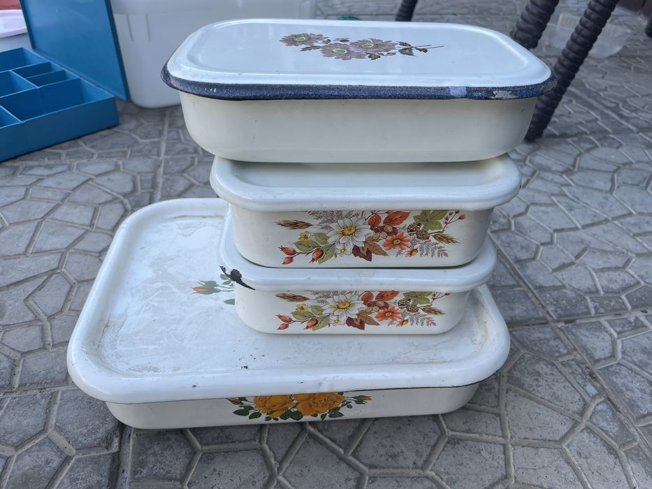 Продам емкость для холодца советские просные