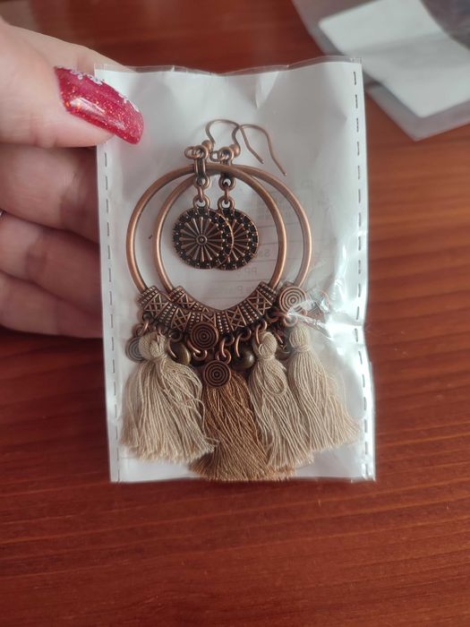 Обеци. Обеци в стил винтидж.