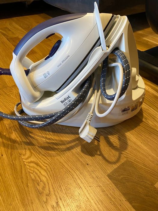 Stație de călcat tefal și aspirator