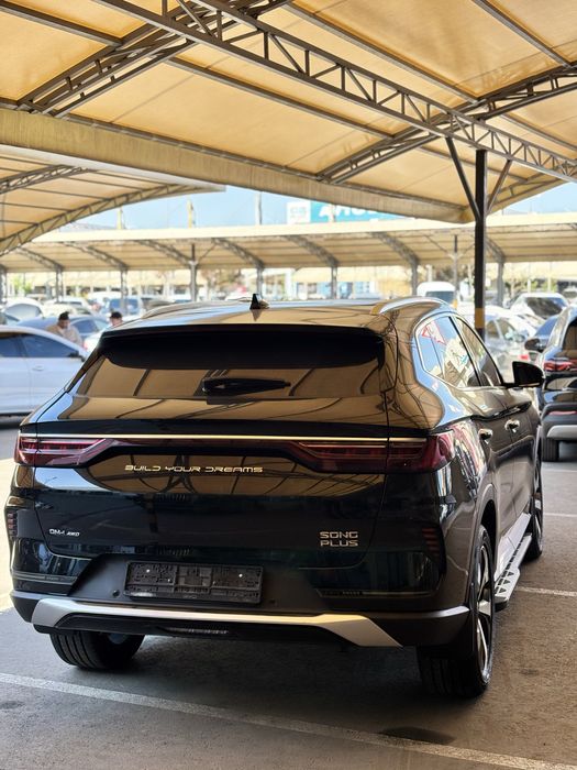 Byd song plus gibrit AWD