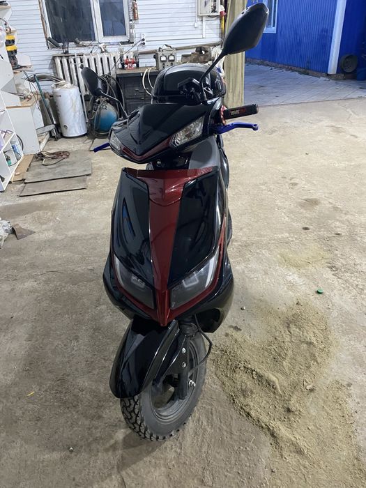 Продам скутер 125 кубов