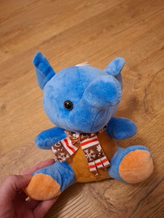 Плюшени играчки различни видове 10 лв. броя