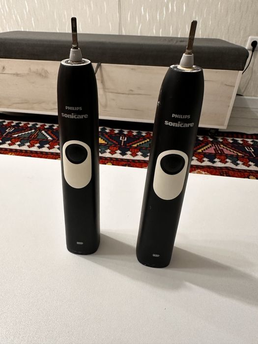 Электрическая щетка от Philips Sonicare