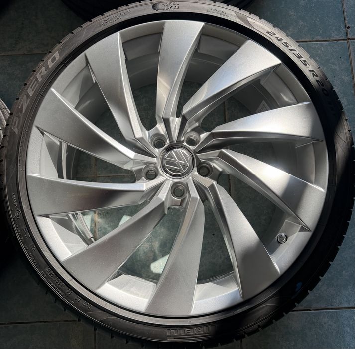 Roti/ jante aliaj R20 originale VW Arteon 245/35/20 Pirelli PZero vara