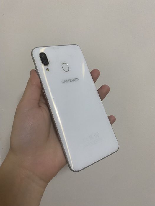 Продам Samsung galaxy A30