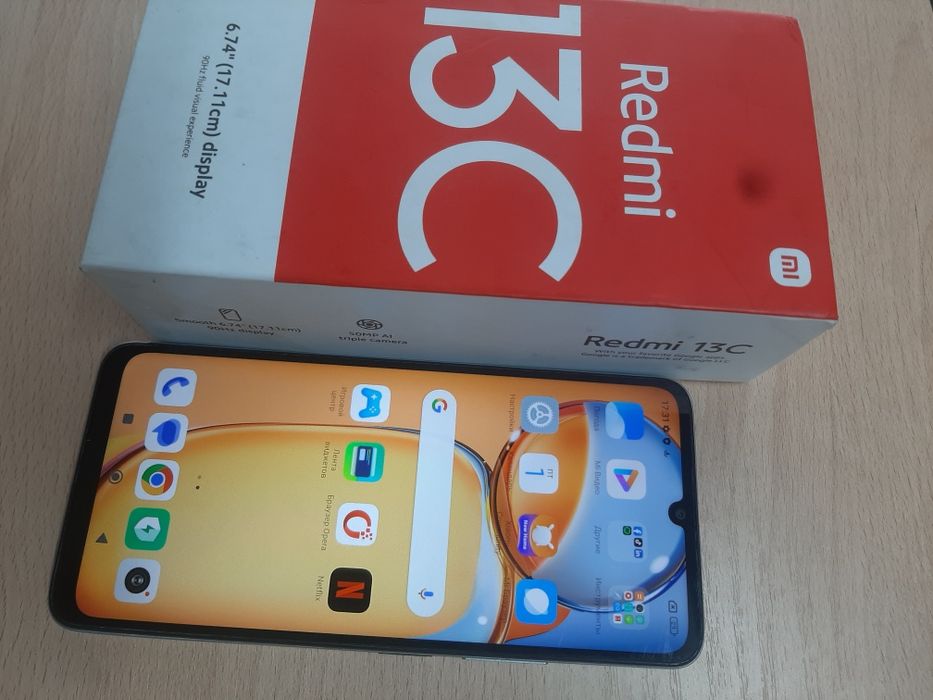 Redmi 13C .8/ 256GB.