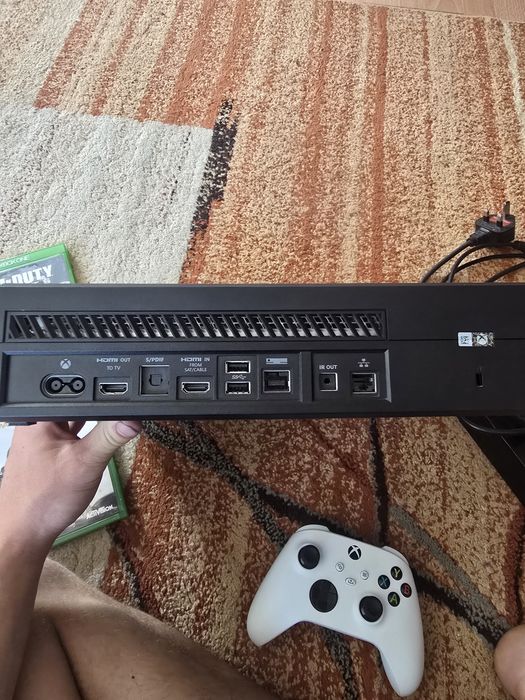 Продавам  Xbox One