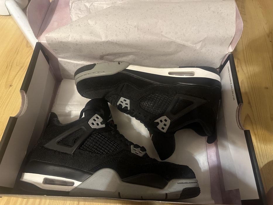 J4 retro SE black canvas