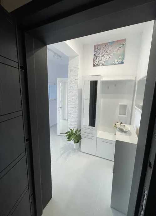 Дава се под наем Тристаен апартамент в Пловдив, Център - 120 кв.м за 500 € - Снимка #5