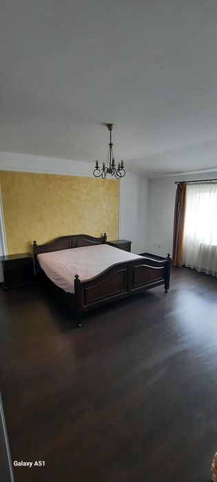Apartament de închiriat