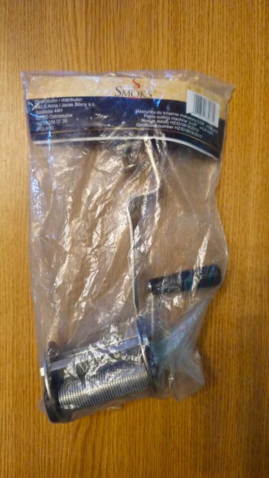 Masina-Tocator tutun, pentru hartie, textile, la dimensiunea de  0,9 mm Smoks. Nou.