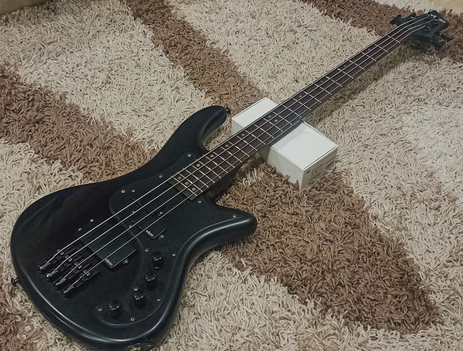 Электробас Schecter Stiletto Stealth 4