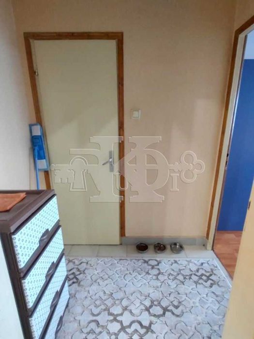 Продава се Тристаен апартамент в Добрич, ЖП Гара - 89 кв.м за 831 €/кв.м - Снимка #6