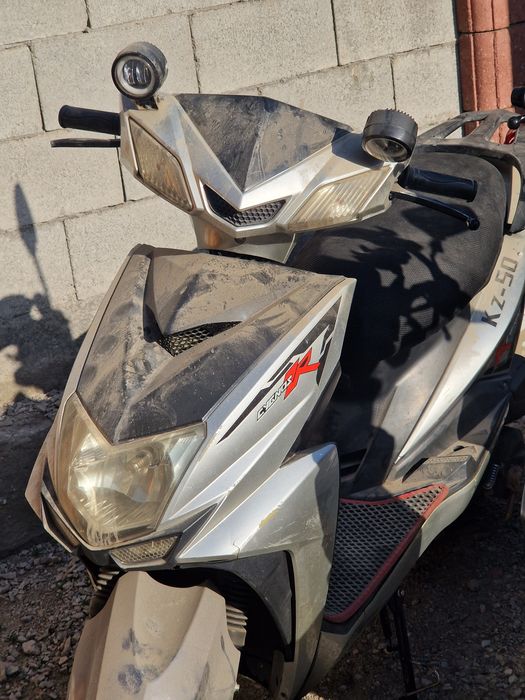 Срочно продаётся мопед.