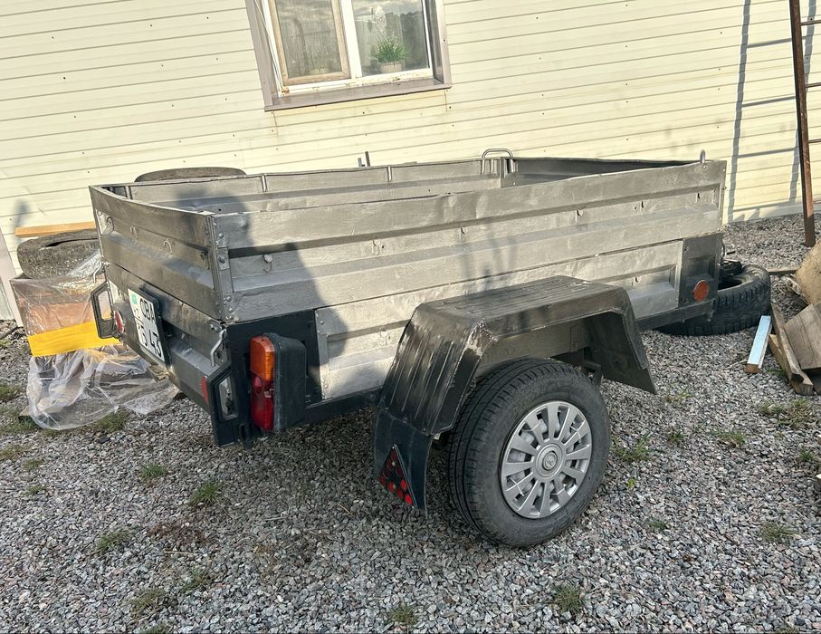 Прицеп автомобильный.