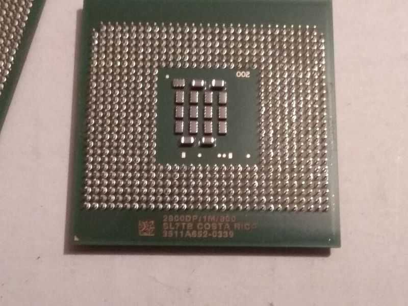 Два процессора "INTEL SL7PD XEON CPU 2800dp/1m/800".